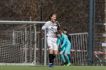 Bild 40 - B-Juniorinnen St.Pauli - C-Juniorinnen SV Steinhorst : Ergebnis: 1:2